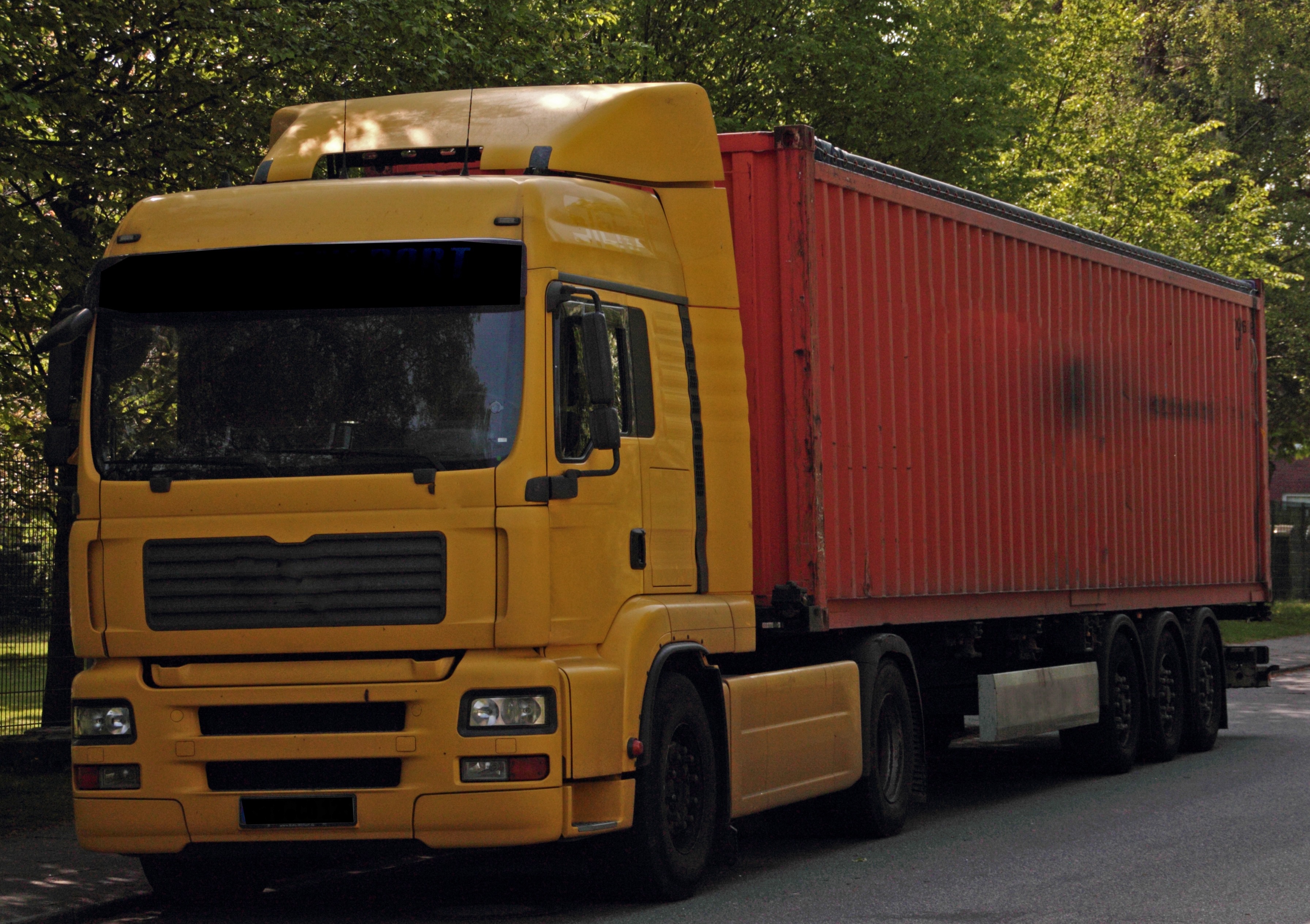 Container 20 pieds ( 33 m3)  livré à domicile